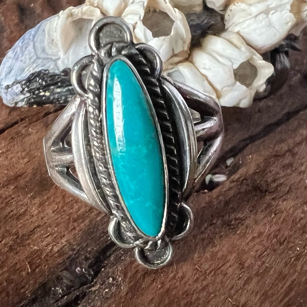 Navajo Native American Ring Blue Turquoise  Maisel’s Indian Trading Post Oval 6